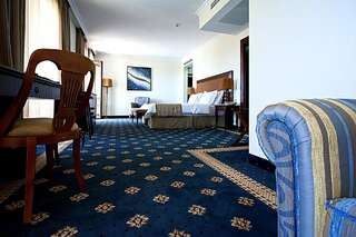 Отель Primoretz Grand Hotel & Spa Бургас Двухместный номер Делюкс с 1 кроватью и видом на город-1