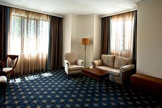 Отель Primoretz Grand Hotel & Spa Бургас Представительский двухместный люкс с 1 кроватью и видом на город-1